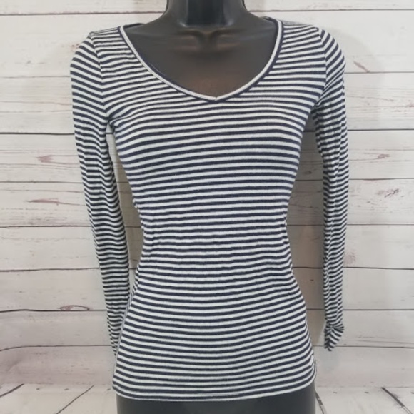 Hollister Tops - Hollister xxs long sleeve navy striped shirt